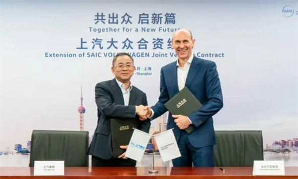 汽车强国路上，步履不停的上汽