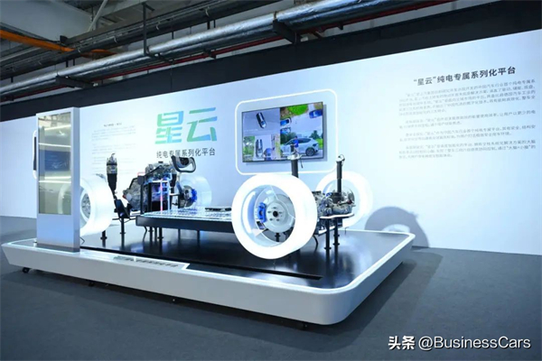 上汽牵手华为，为中国汽车市场打造美好灵魂与梦想