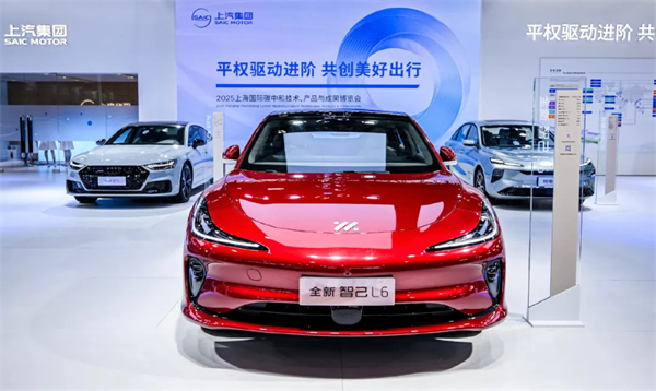 诸神乱战下，上汽以厚度重塑"老大"担当