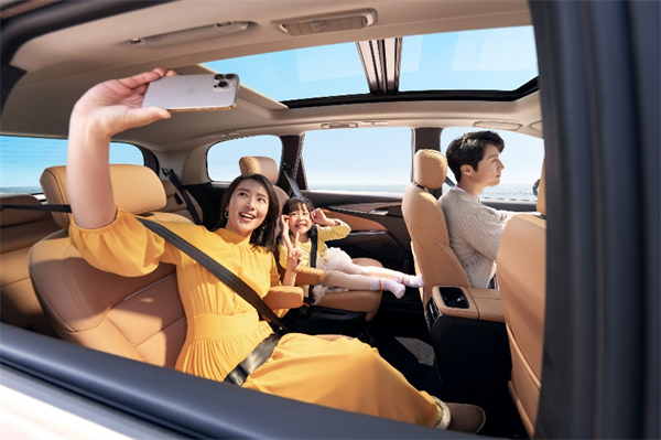 全球唯一10万级混动MPV——上汽大通 G50 混动上市，售价13.98万起