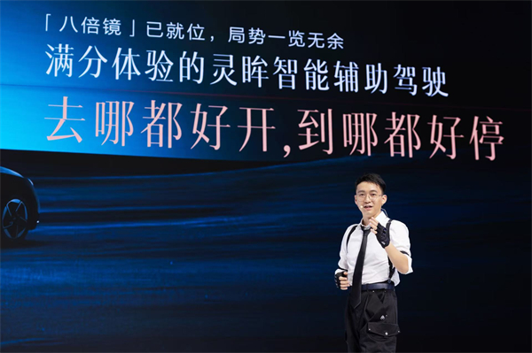 10.98万元起！五菱星光2025款开启预售，携手《和平精英》打造年轻人的智能实战利器！