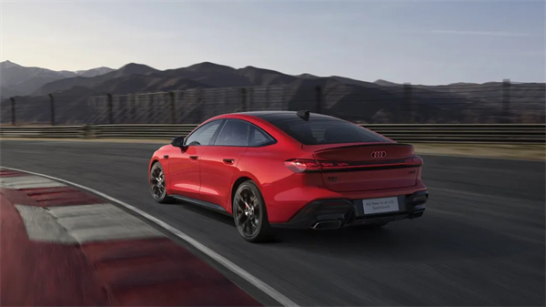 全新上汽奥迪A5L Sportback正式上市，限时臻享价25.99万元起